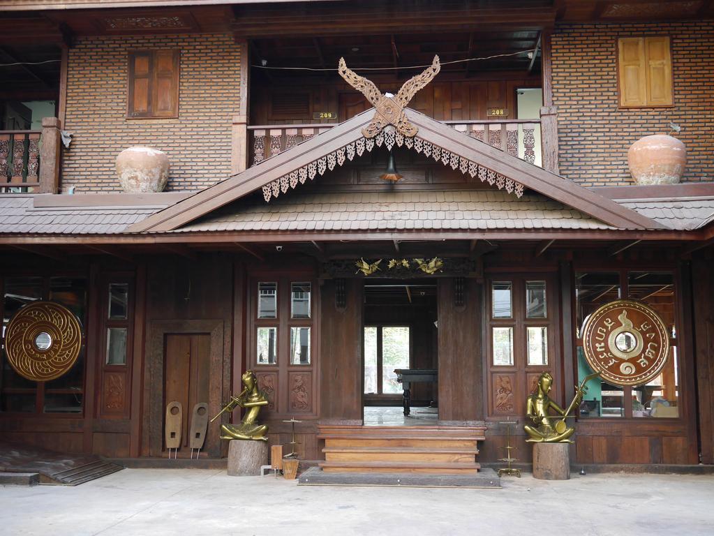 True Siam Rangnam Hotel Bangkok Exterior photo